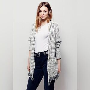 Free People Knit Hooded Fringe Cardigan‎ Sweater Ivory Black – Size M
